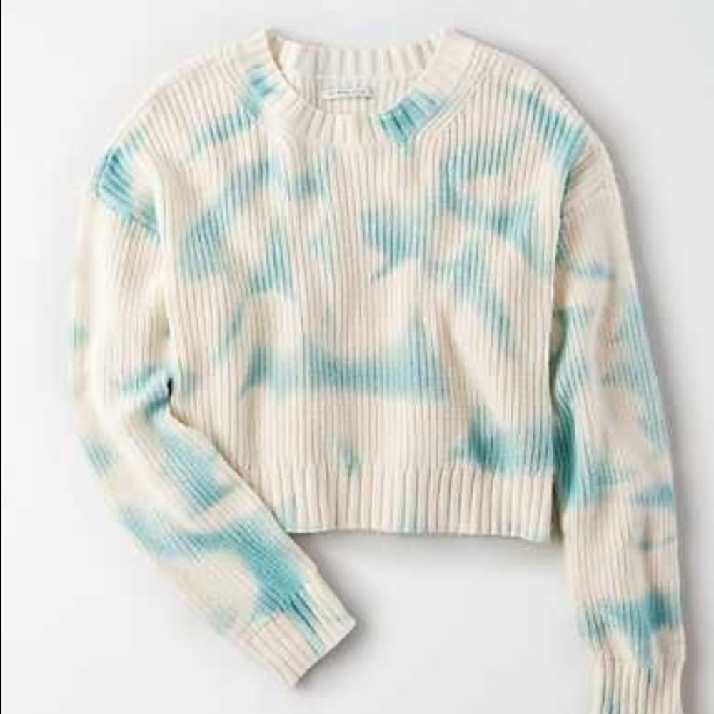 ✨ AE Cropped Crew Neck Sweater ✨